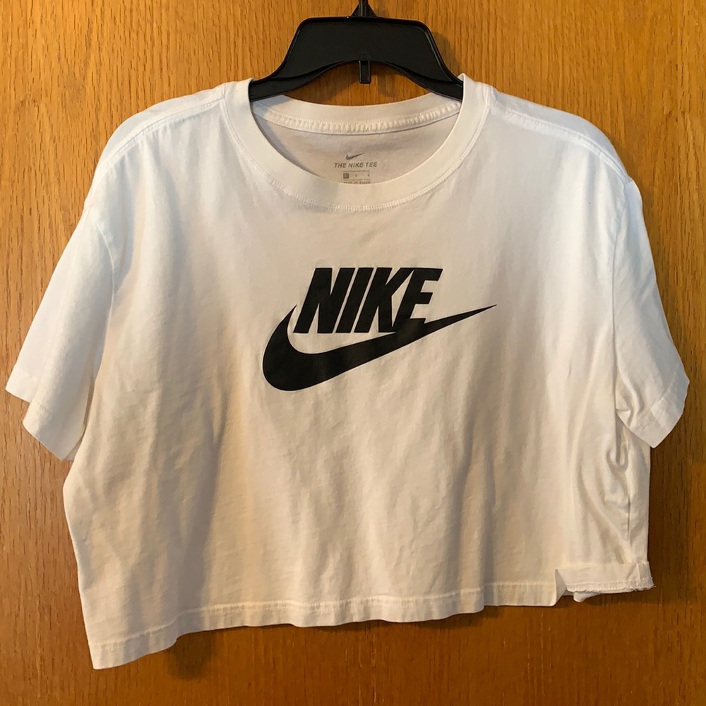 Nike Crop Top